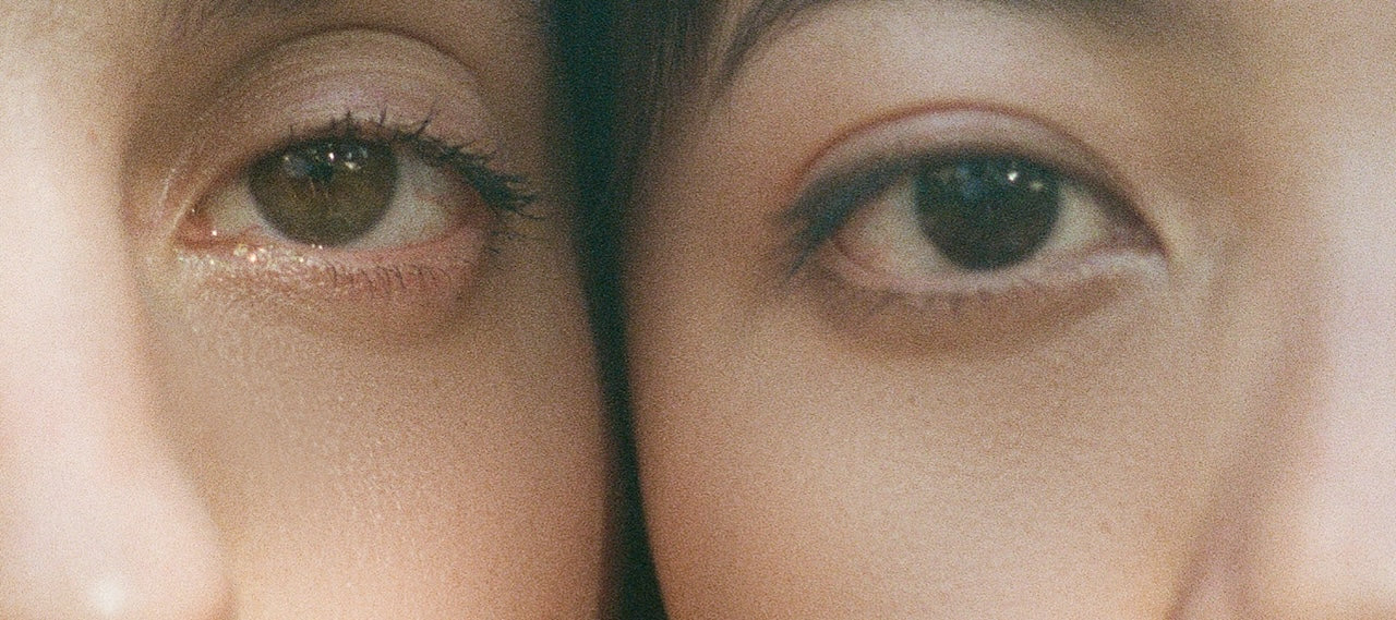 How Screen Time Impacts Your Eye Health & Tips